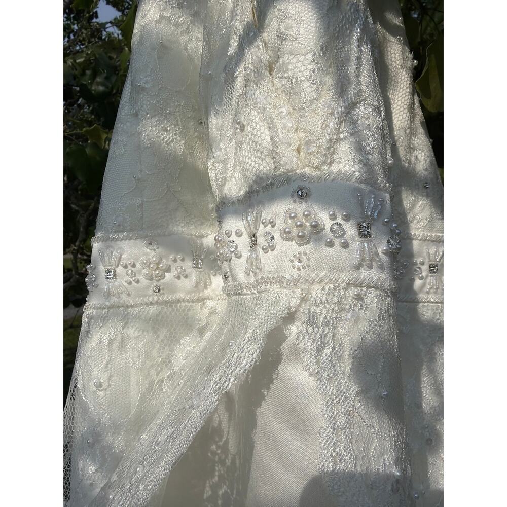 Sz 16 David Bridal wedding dress - Picture 10 of 10